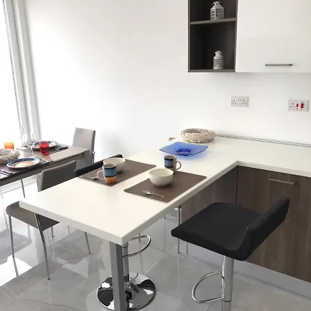Let Me Host -palace Borg- Apartment Sliema